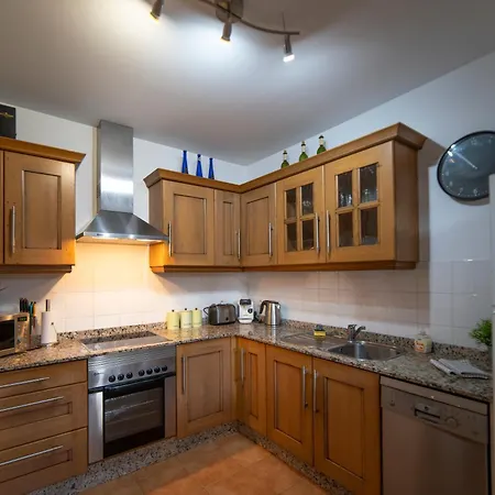 וילה Maderita - Lovely 3 Bed In *