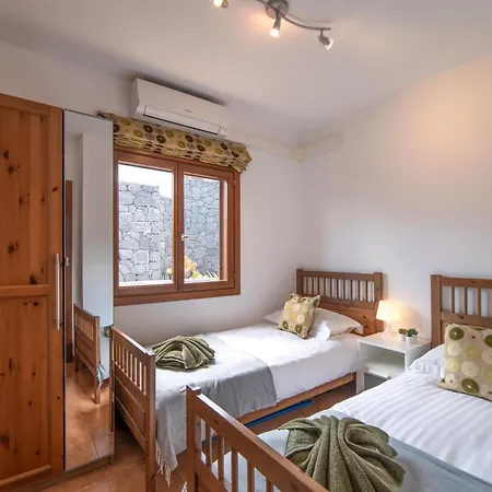 וילה Maderita - Lovely 3 Bed In