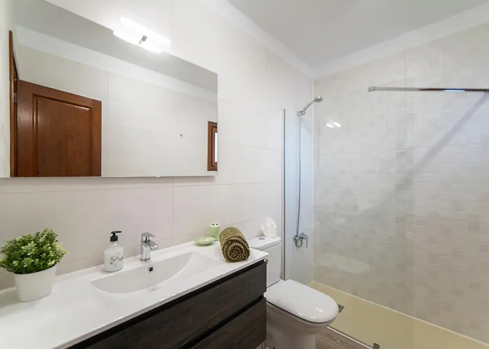 Maderita - Lovely 3 Bed In Villa Playa Blanca (Lanzarote)